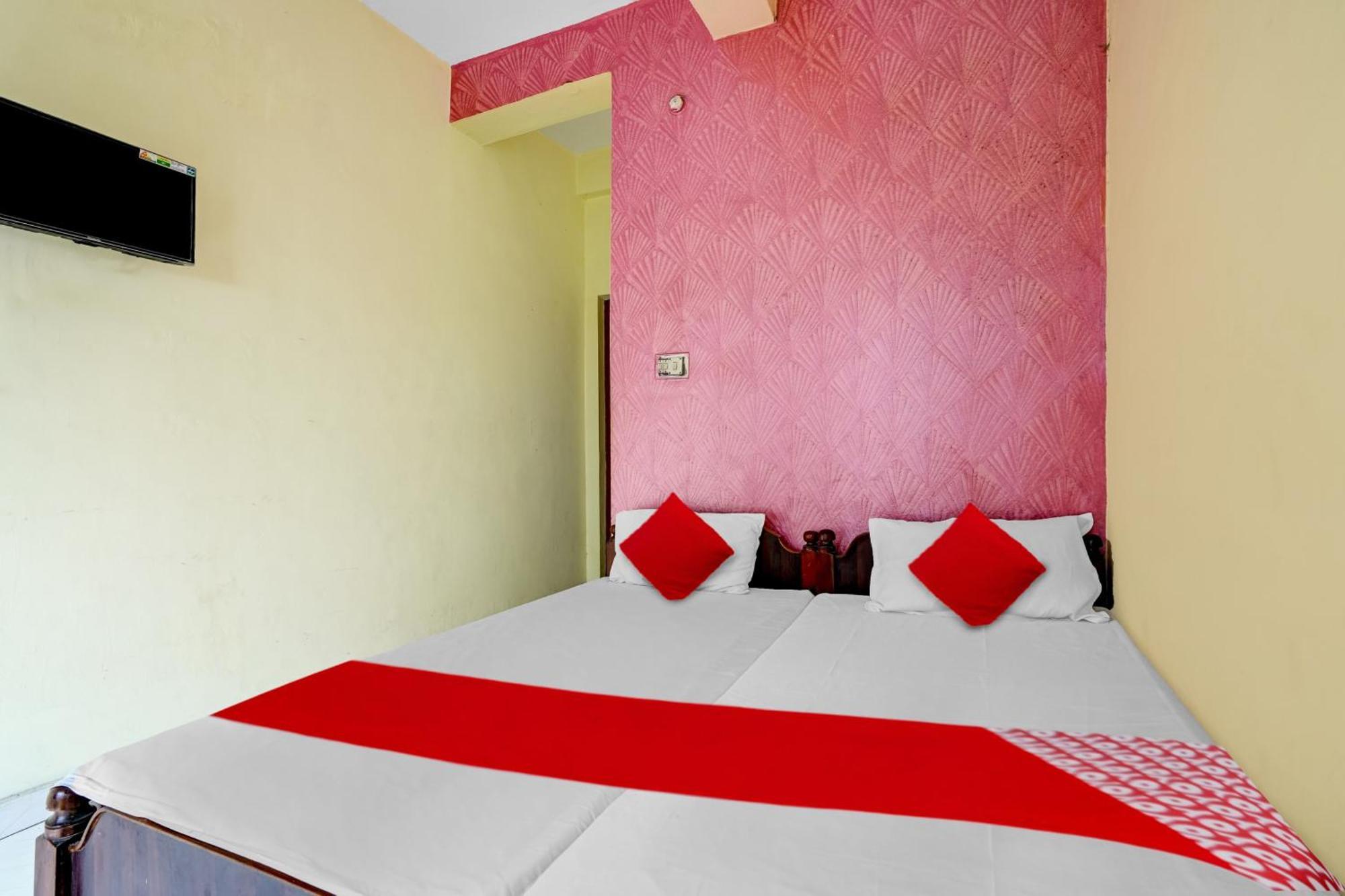 Oyo Royal Visakha Beach Guest House Visakhapatnam Eksteriør bilde