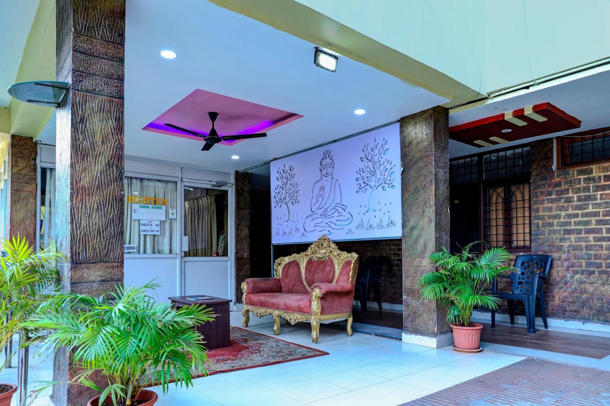 Oyo Royal Visakha Beach Guest House Visakhapatnam Eksteriør bilde