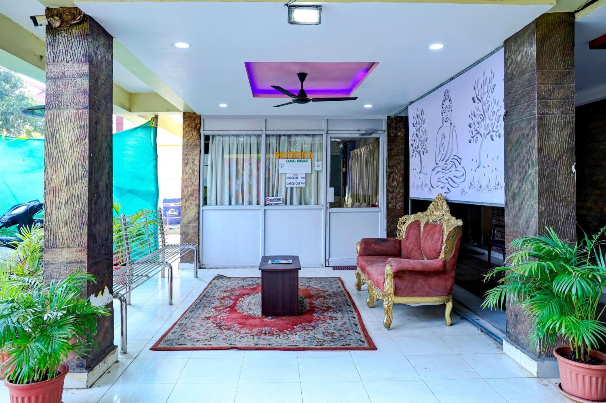 Oyo Royal Visakha Beach Guest House Visakhapatnam Eksteriør bilde