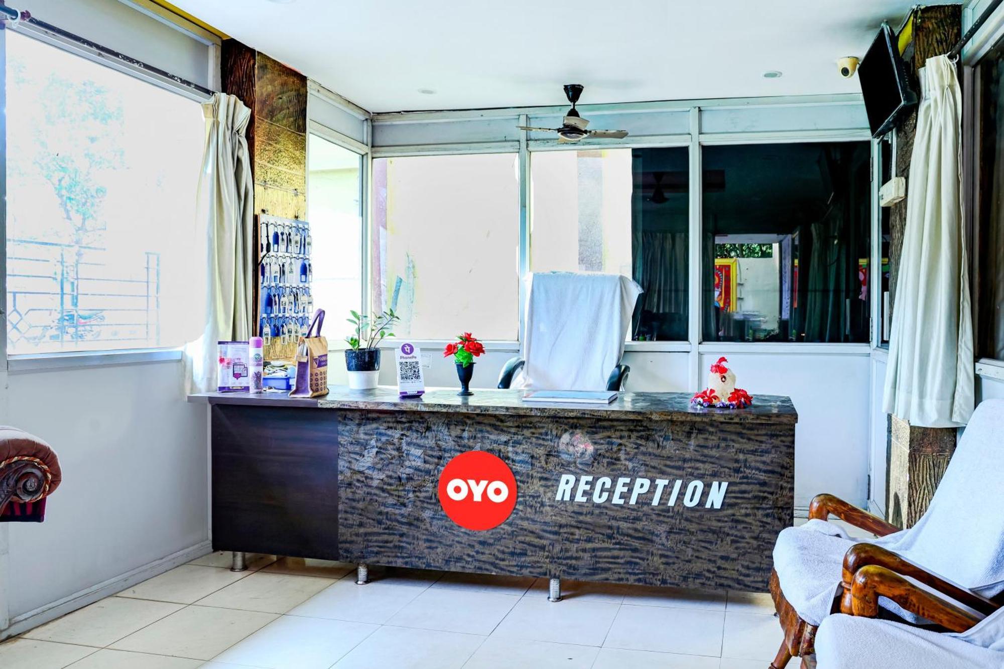 Oyo Royal Visakha Beach Guest House Visakhapatnam Eksteriør bilde